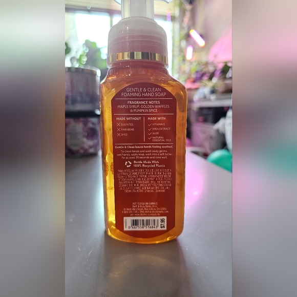 Pumpkin pecan waffles foaming hand soap - Picture 2 of 2